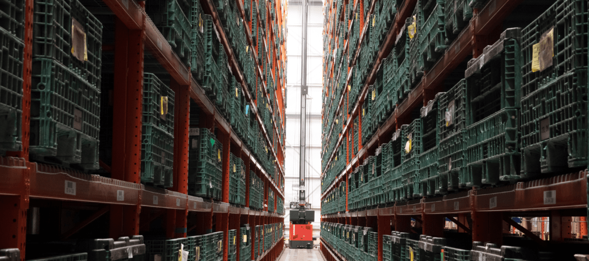 Raymond AutoTRT in Aisle