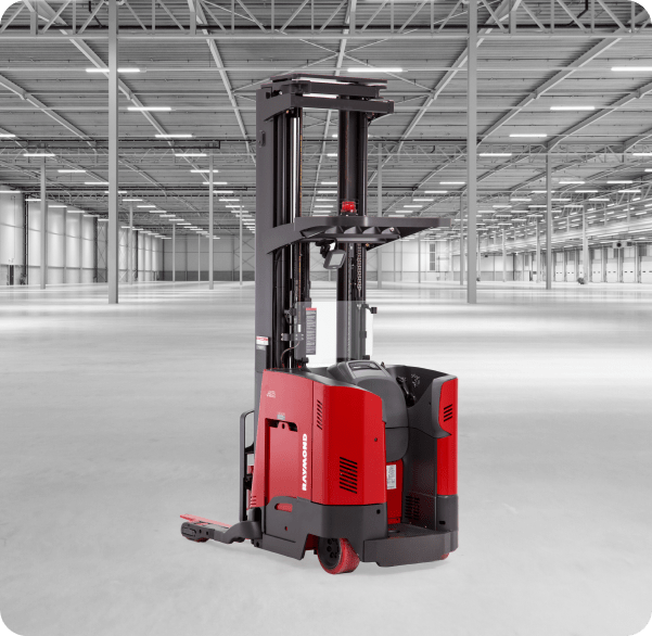 Raymond 7500 reach truck