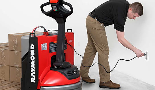 Raymond Announces Pallet Truck With Double Power Capacity Lithium Ion Battery