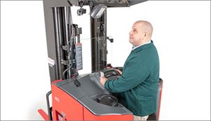 Raymond reach truck, iWAREHOUSE fleet management system, telematics, operator display