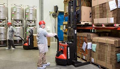 pallet stacker, walkie pallet stacker, raymond stacker