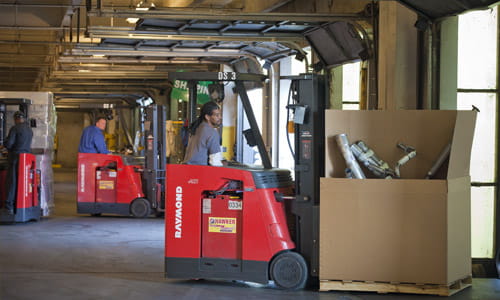 counterbalanced forklift