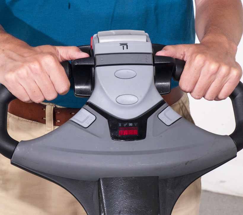 Raymond 6210 Walkie Straddle Stacker; Walkie Pallet Stacker with ergonomic handle