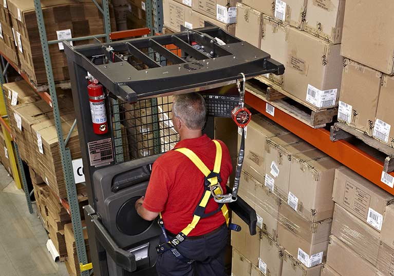 Raymond 5500 Order Picker Forklift 5000 Series Order Pickers Raymond 5500 Order Picker Forklift 5000 Series Order Pickers