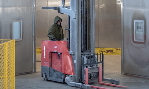 Cold Storage Warehouse Solutions Cold Storage Forklifts