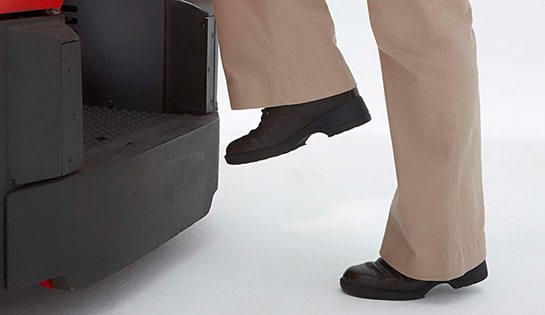 Raymond Forklift | Reach Truck | Stand up Reach Forklift